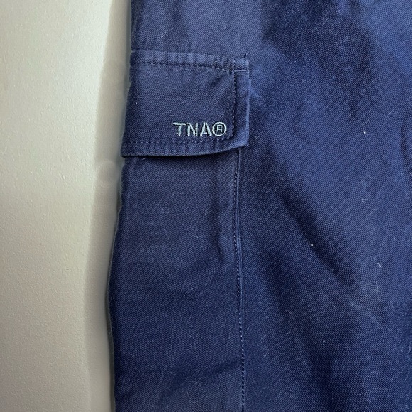 Balance V2 Seamless Long Sleeve Crop Top Olive Green Womens Size Medium - Picture 10 of 10